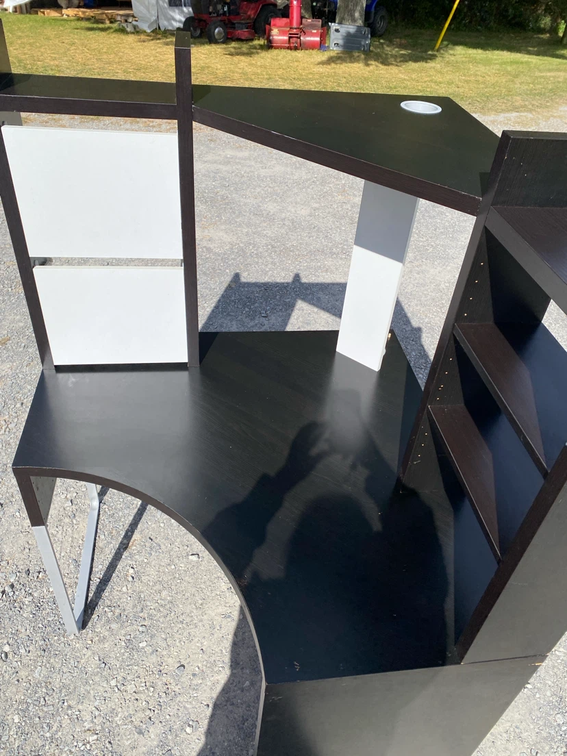 IKEA MICKE Desk / Workstation (CAN DELIVER) - photo 3