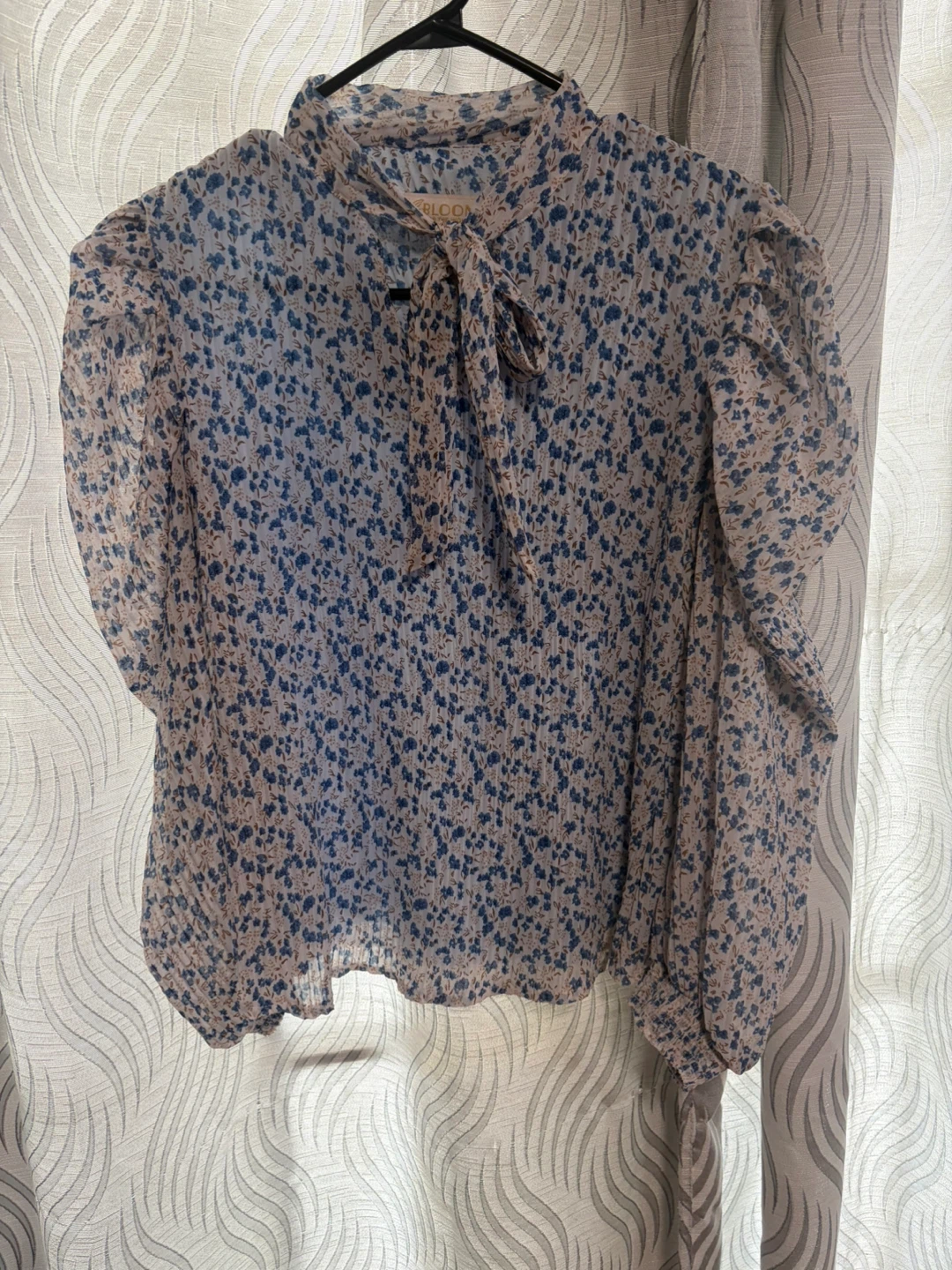 Women Pleated Floral Top - photo 2
