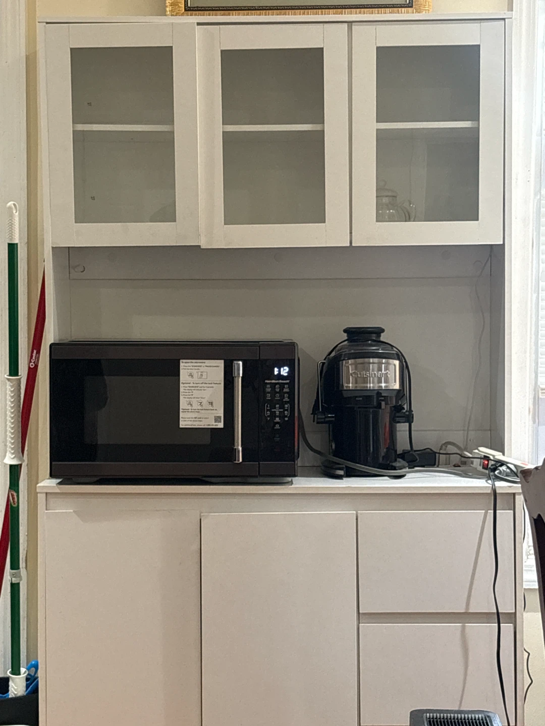 kitchen cabinet