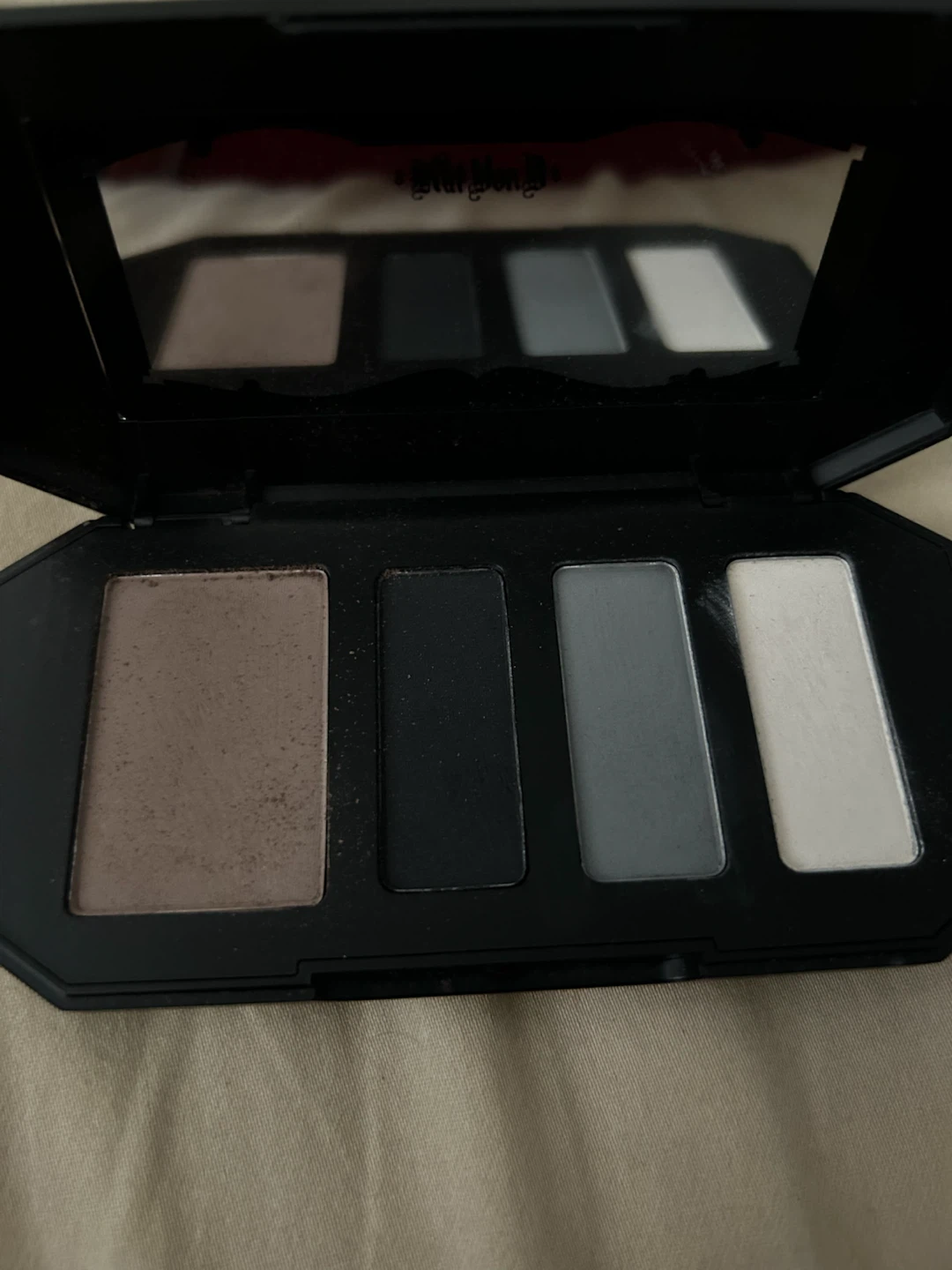 Kat Von D Shade + Light Eye Contour Quad in Smoke