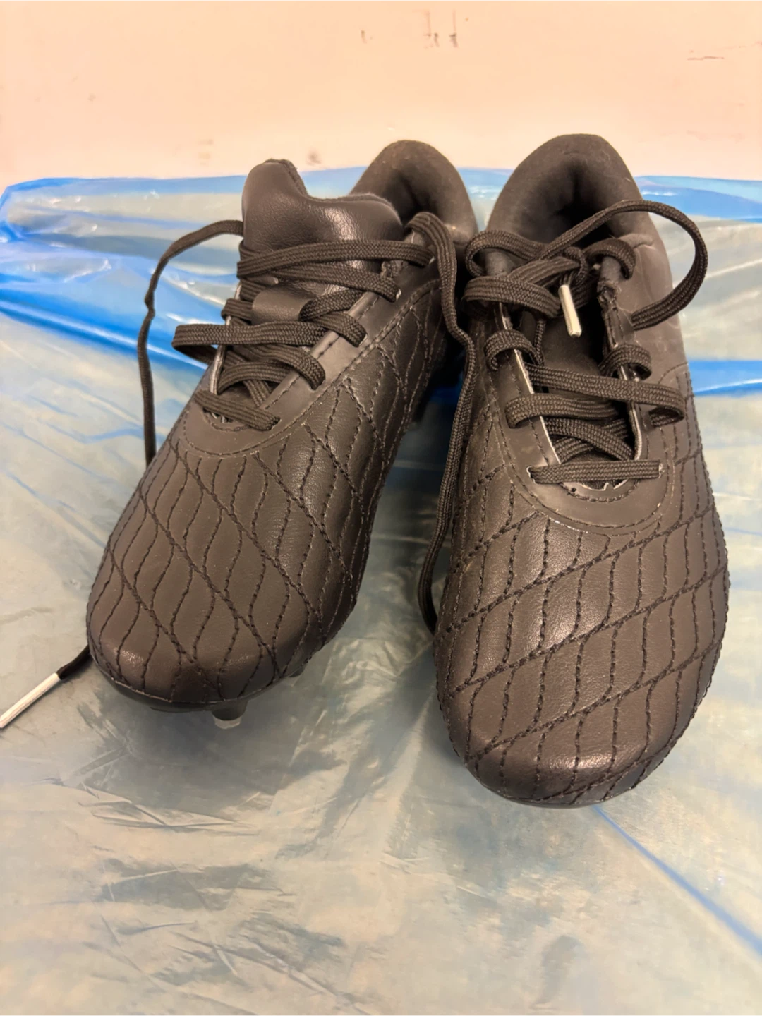 Under Armour Magnetico Soccer Cleats Size 1Y - photo 4