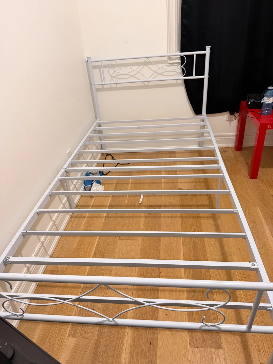 White Metal Twin Bed Frame with mattress - photo 4