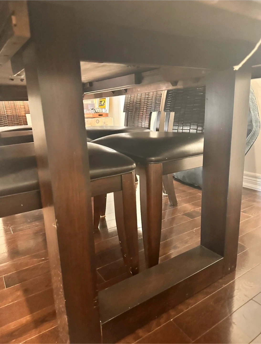 Dark Wood Dining Table and Chairs Set - photo 3