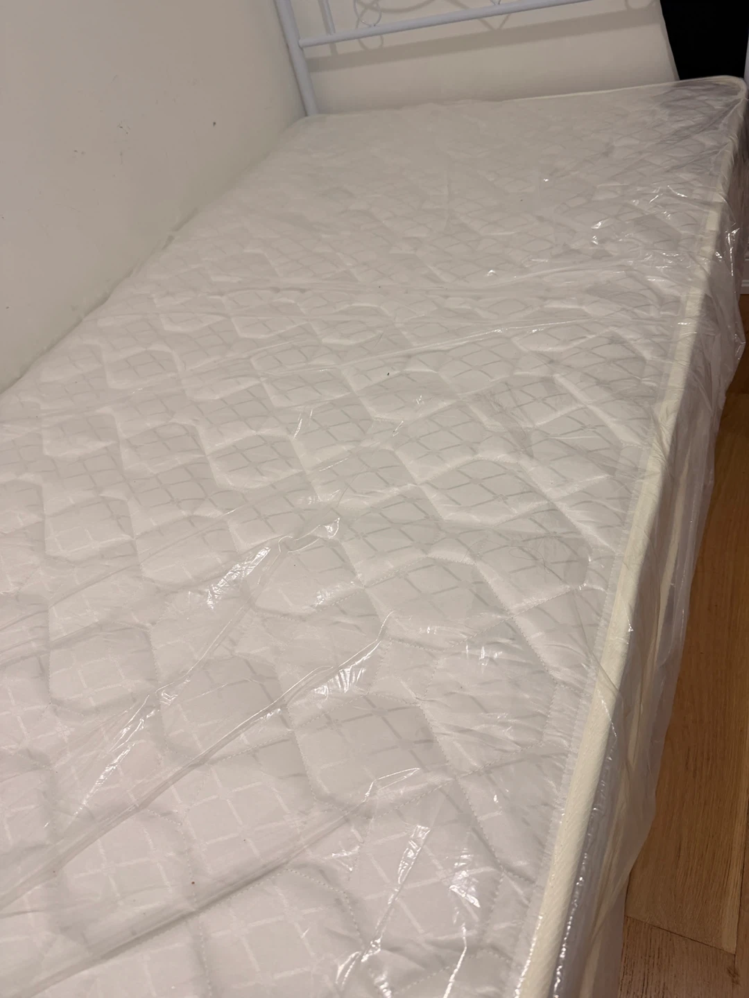 Mattress twin - Kept in protective plastic wrap