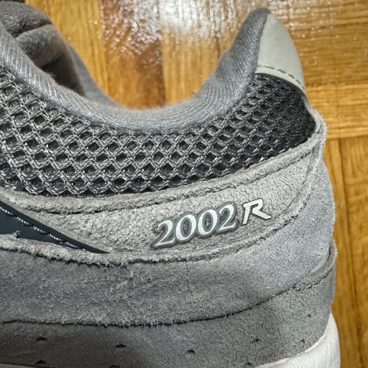 New Balance 2002R Grey Running Shoes Size 10 US - photo 3