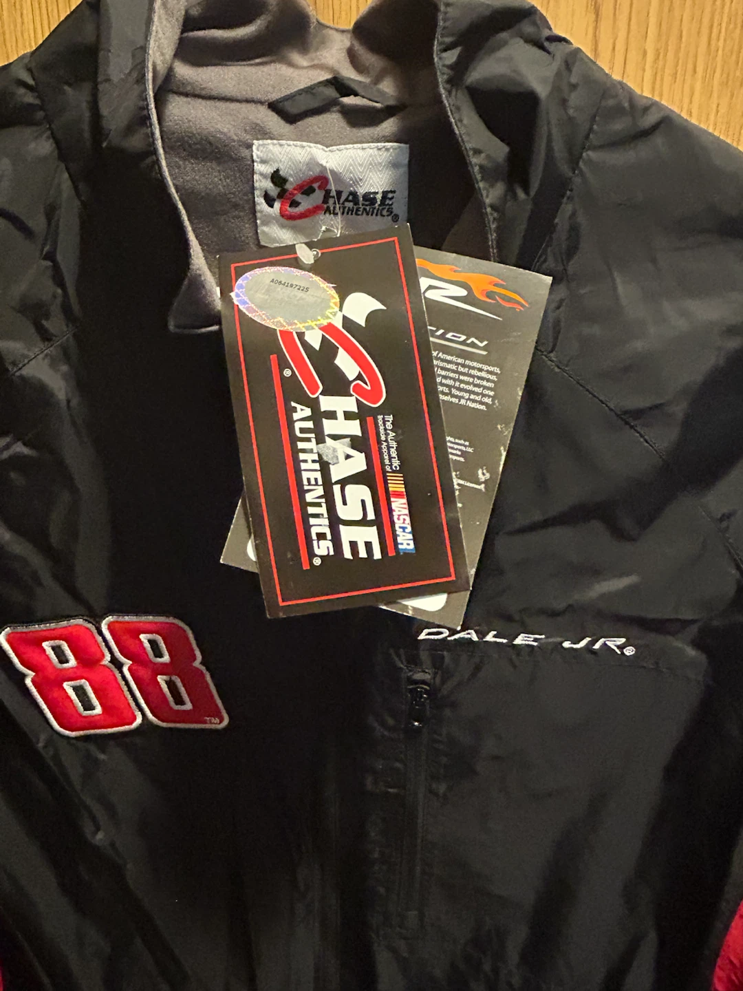 Chase Authentics Dale Jr. Jacket Size XL - photo 4