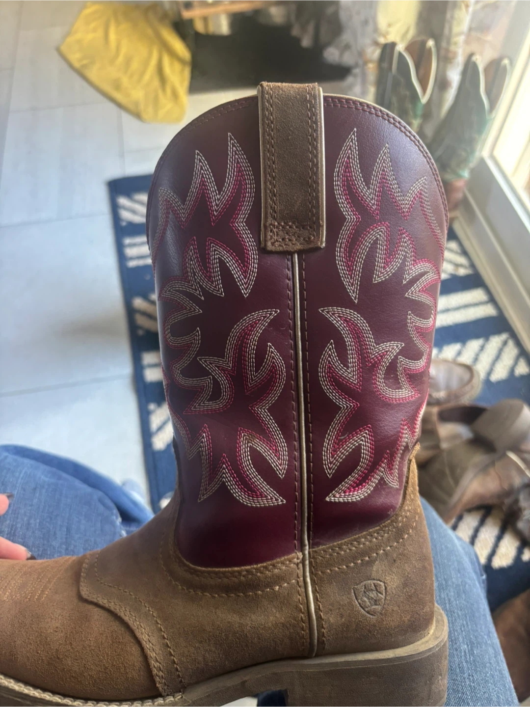 Ariat Western Boots Size 8B - photo 3