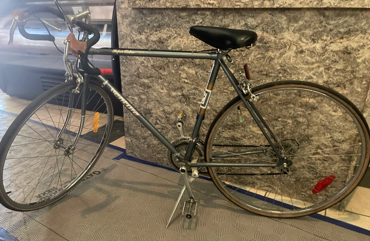 Velo Sport Super Sabre Road Bike