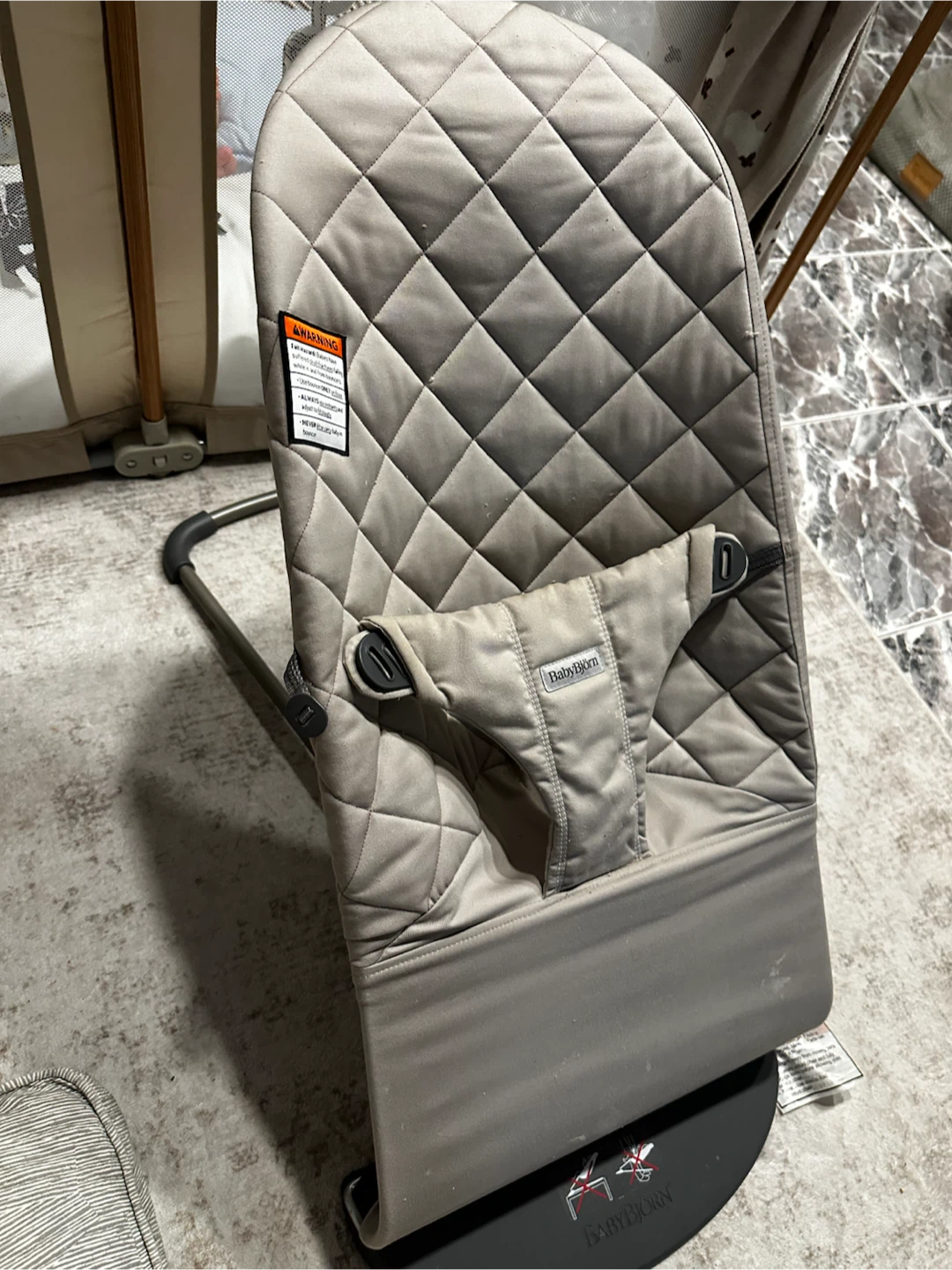 BabyBjorn Baby Bouncer Like New - Barely Used - photo 3