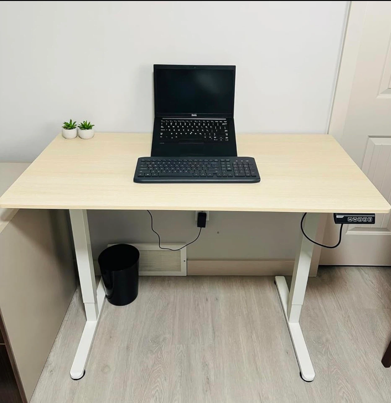 Standing Desk with Adjustable Height - photo 2