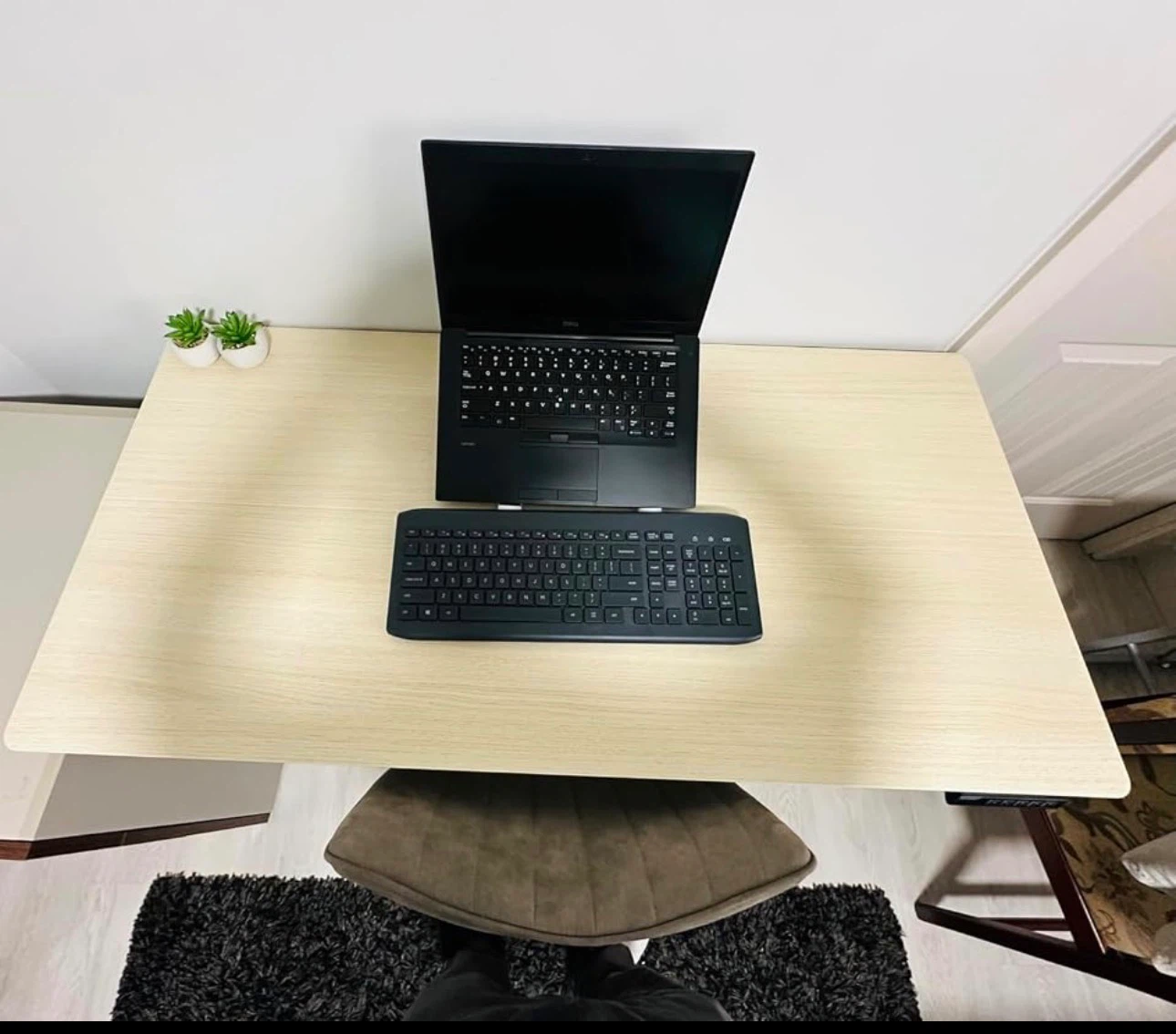 Standing Desk with Adjustable Height - photo 3