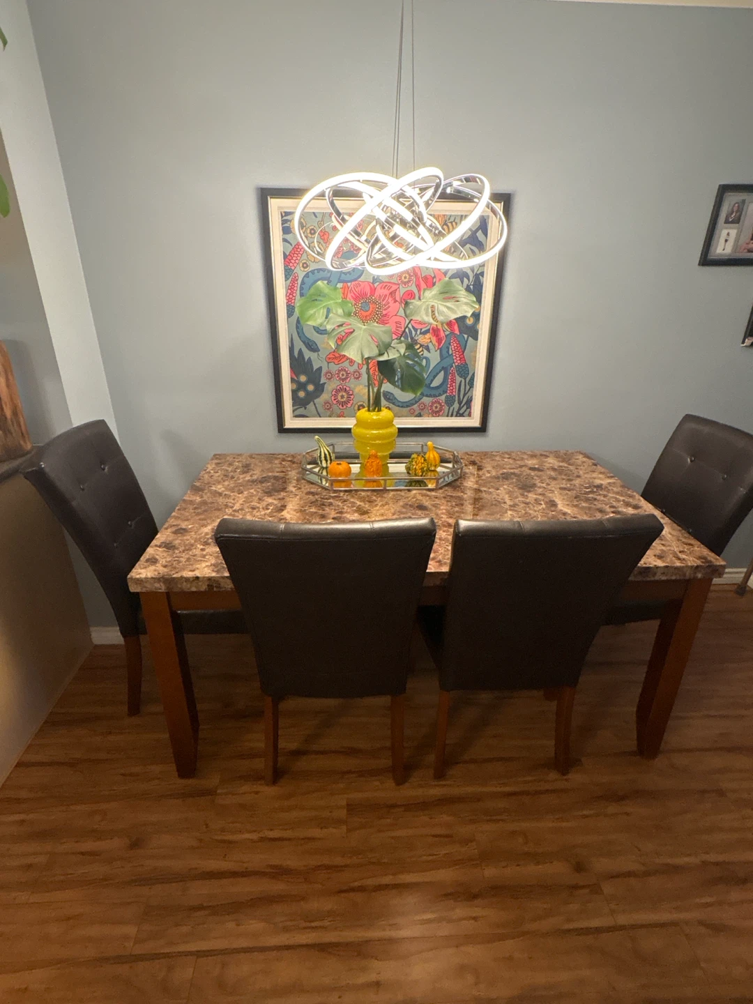 Dining table & 4 chairs