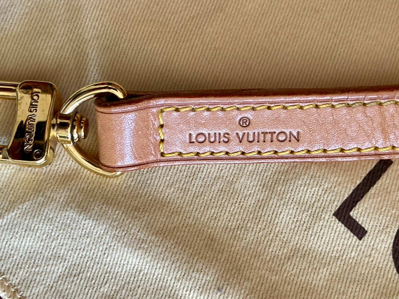 Louis Vuitton Vachetta Leather Shoulder Strap - photo 3
