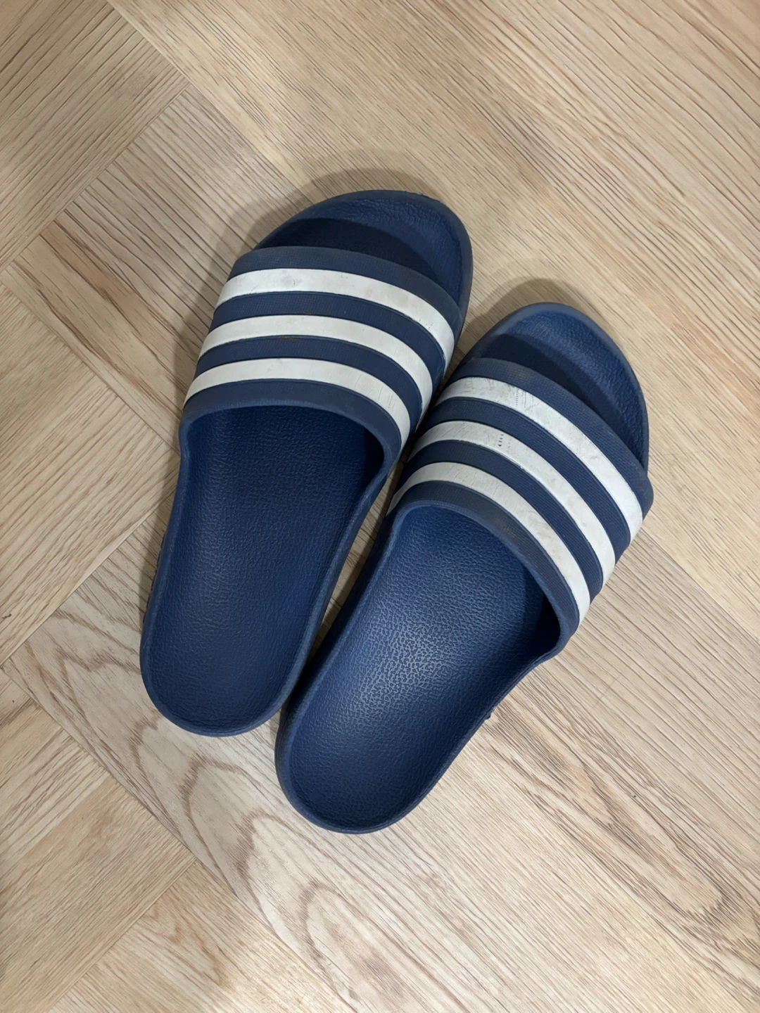 Adidas Slide Sandals - size 7 - photo 3