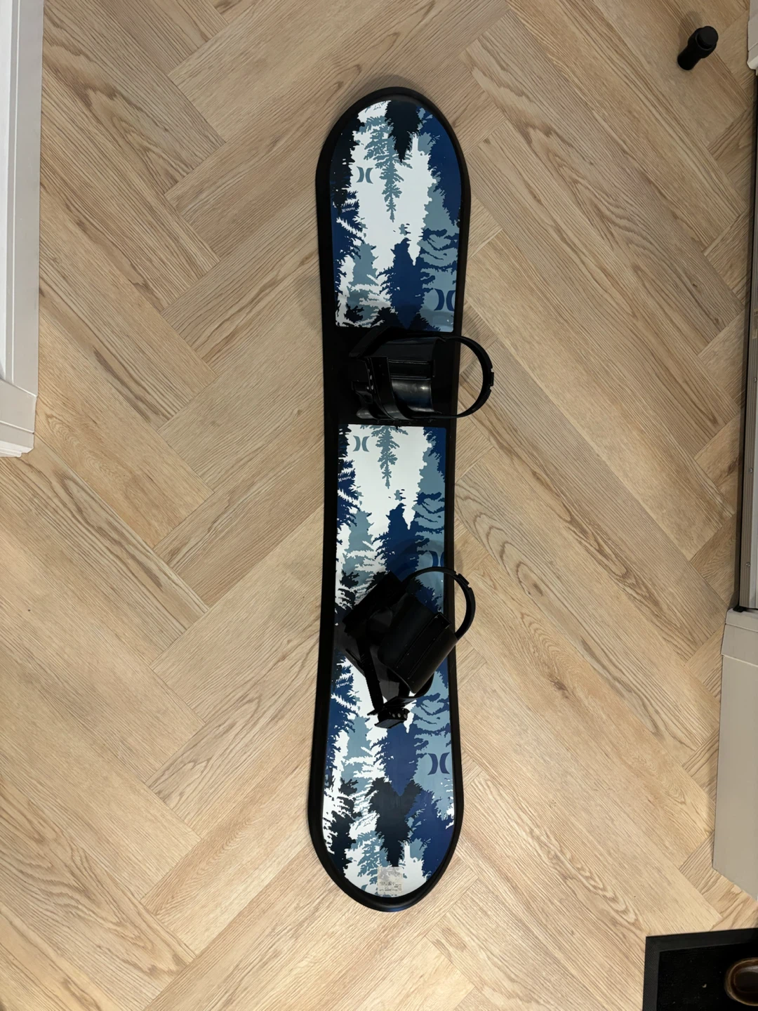Hurley Snowboard and Karhu Cross-Country Skis