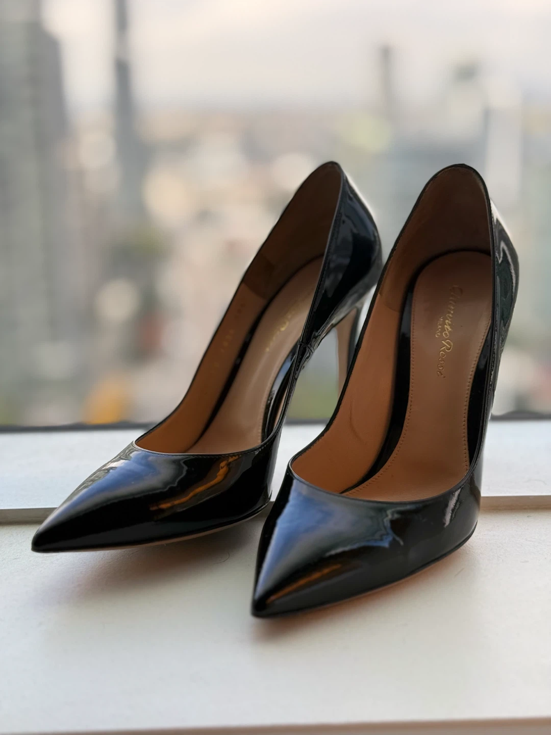 Gianvito Rossi 105 Black Patent Heels (39.5)