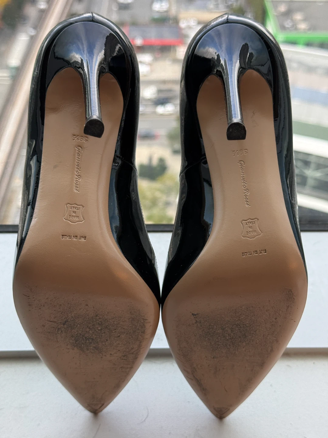 Gianvito Rossi 105 Black Patent Heels (39.5) - photo 5