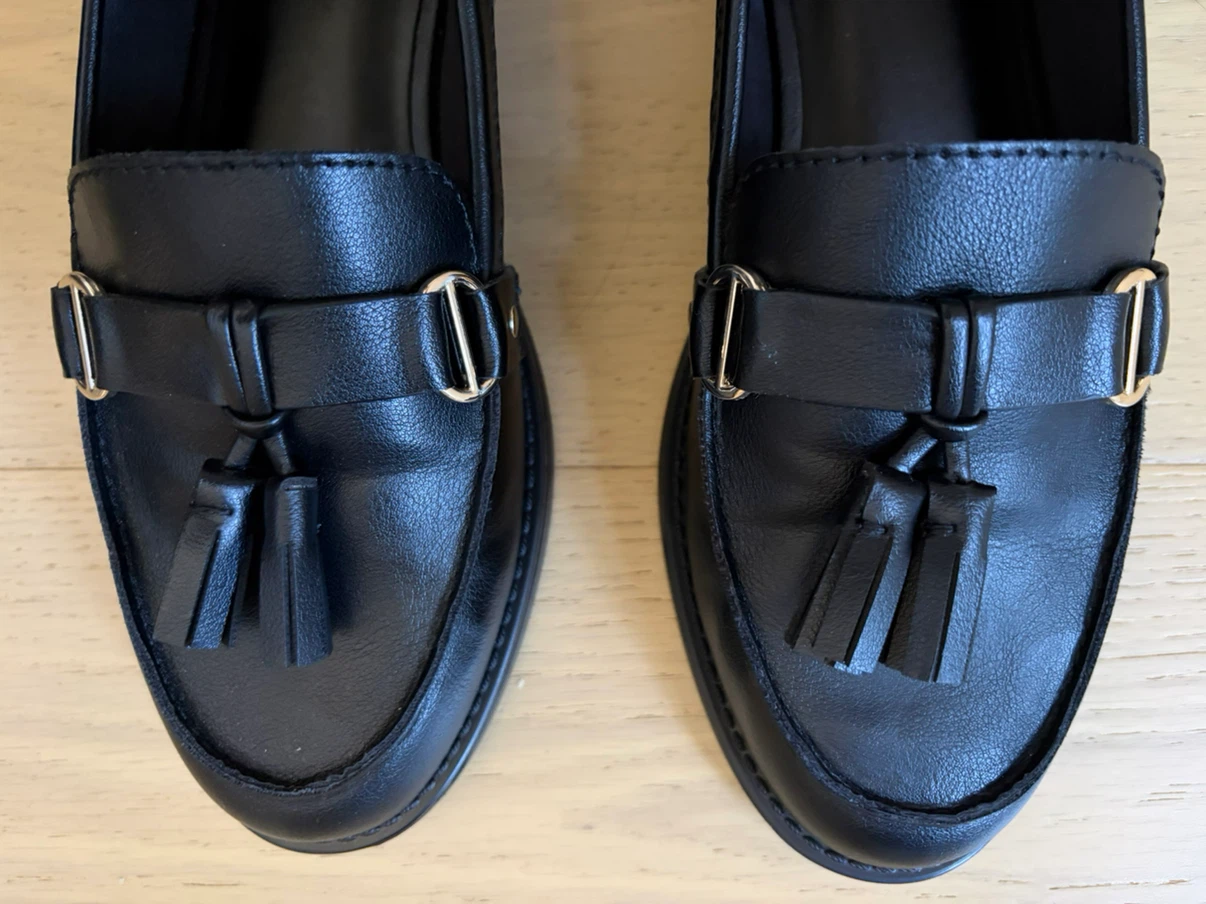 Black Loafers - photo 3