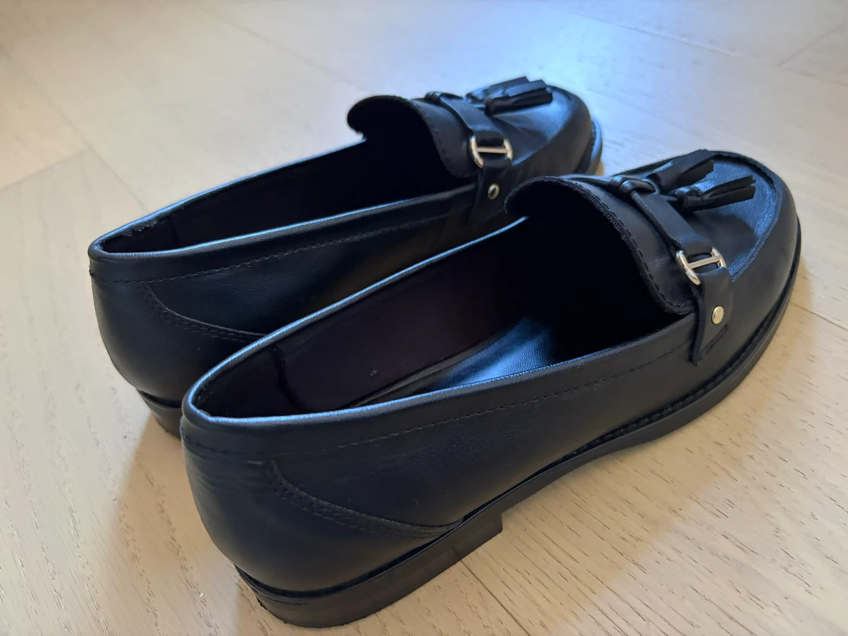 Black Loafers - photo 4