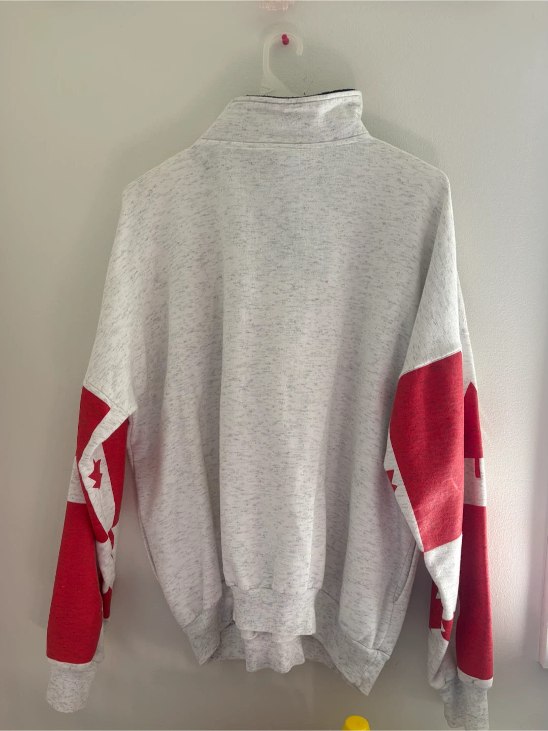 Canada 90’s Quarter-Zip Pullover Sweater - Men’s Medium - photo 2