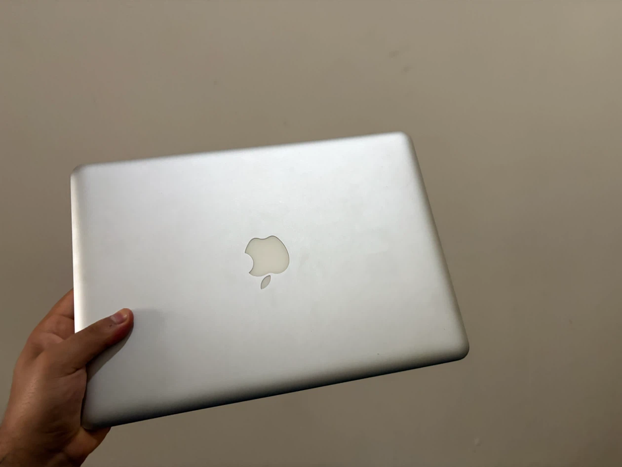 Apple MacBook Pro 13-inch - photo 2