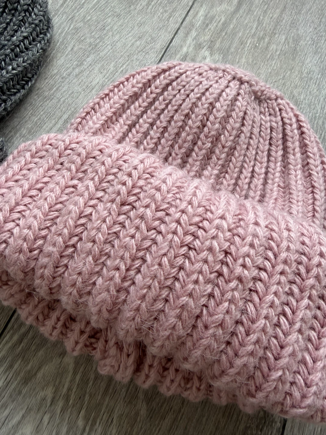 Set of 3 Ribbed Knit Beanie Hats - photo 4