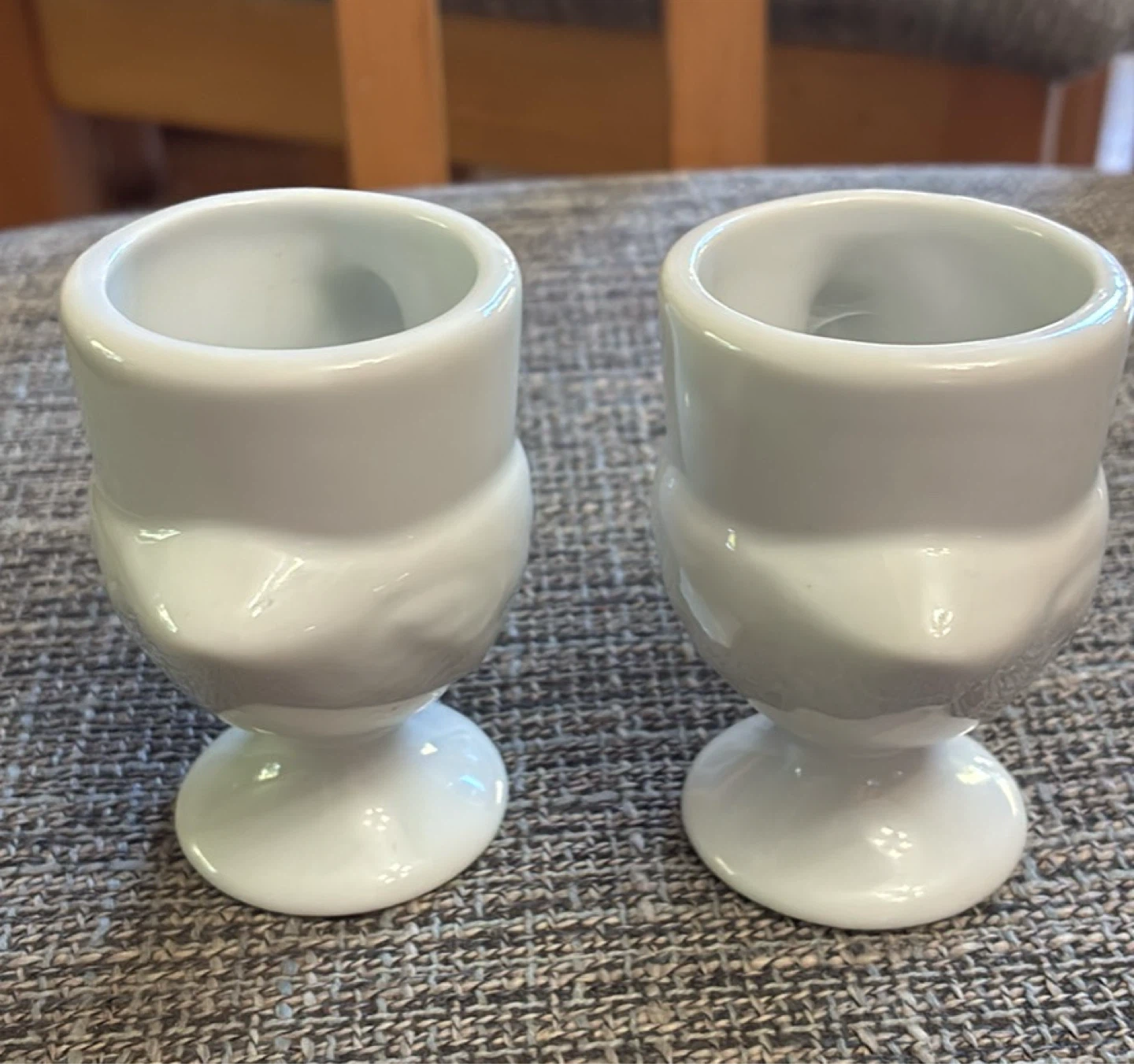 Two white ceramic bird egg cups - photo 3