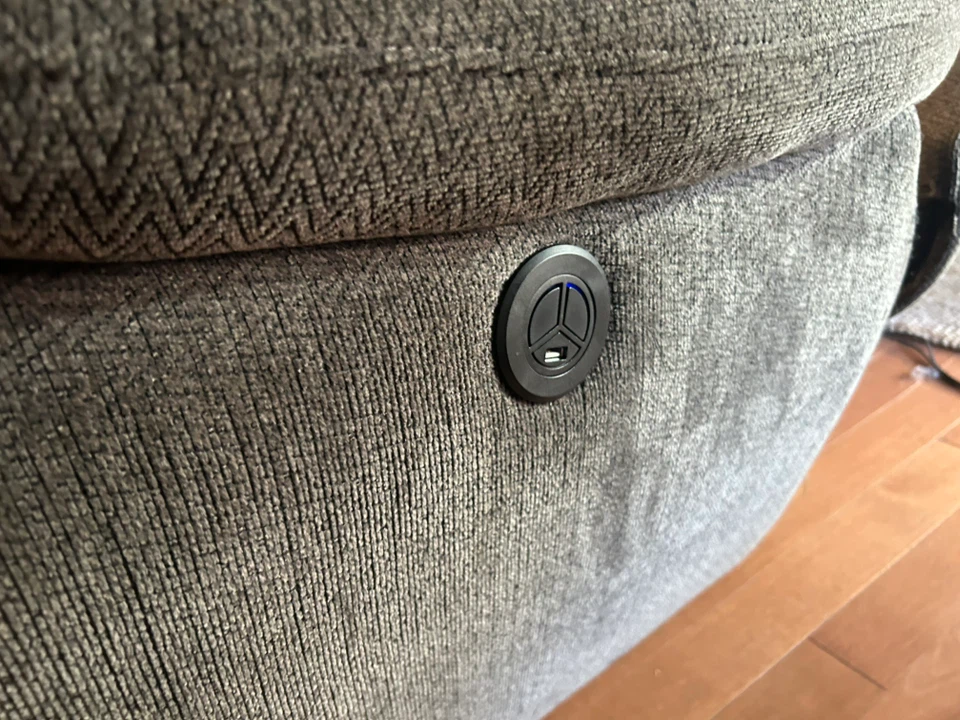 Power Reclining Loveseat - photo 4