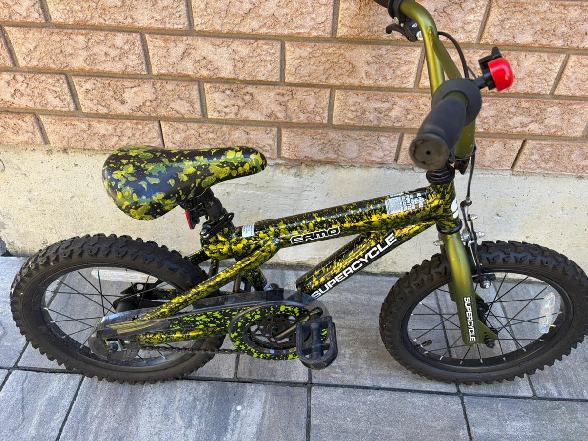Supercycle Camo Kids Bike