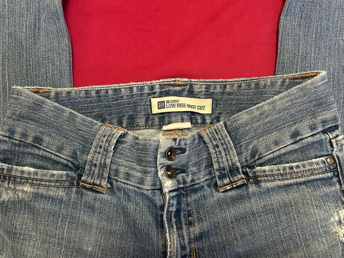 Gap Curvy Low Rise Boot Cut Jeans - photo 3