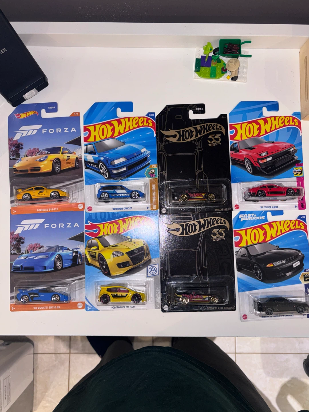 Set of 8 Hot Wheels Die-cast Cars