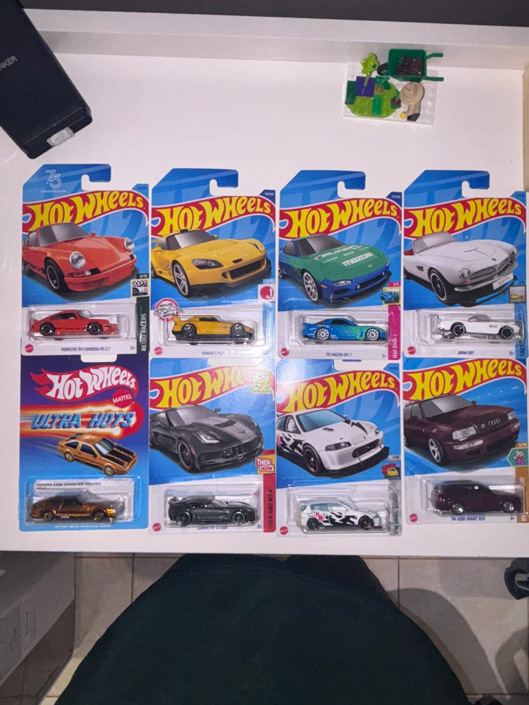 Set of 8 Hot Wheels Die-Cast Cars