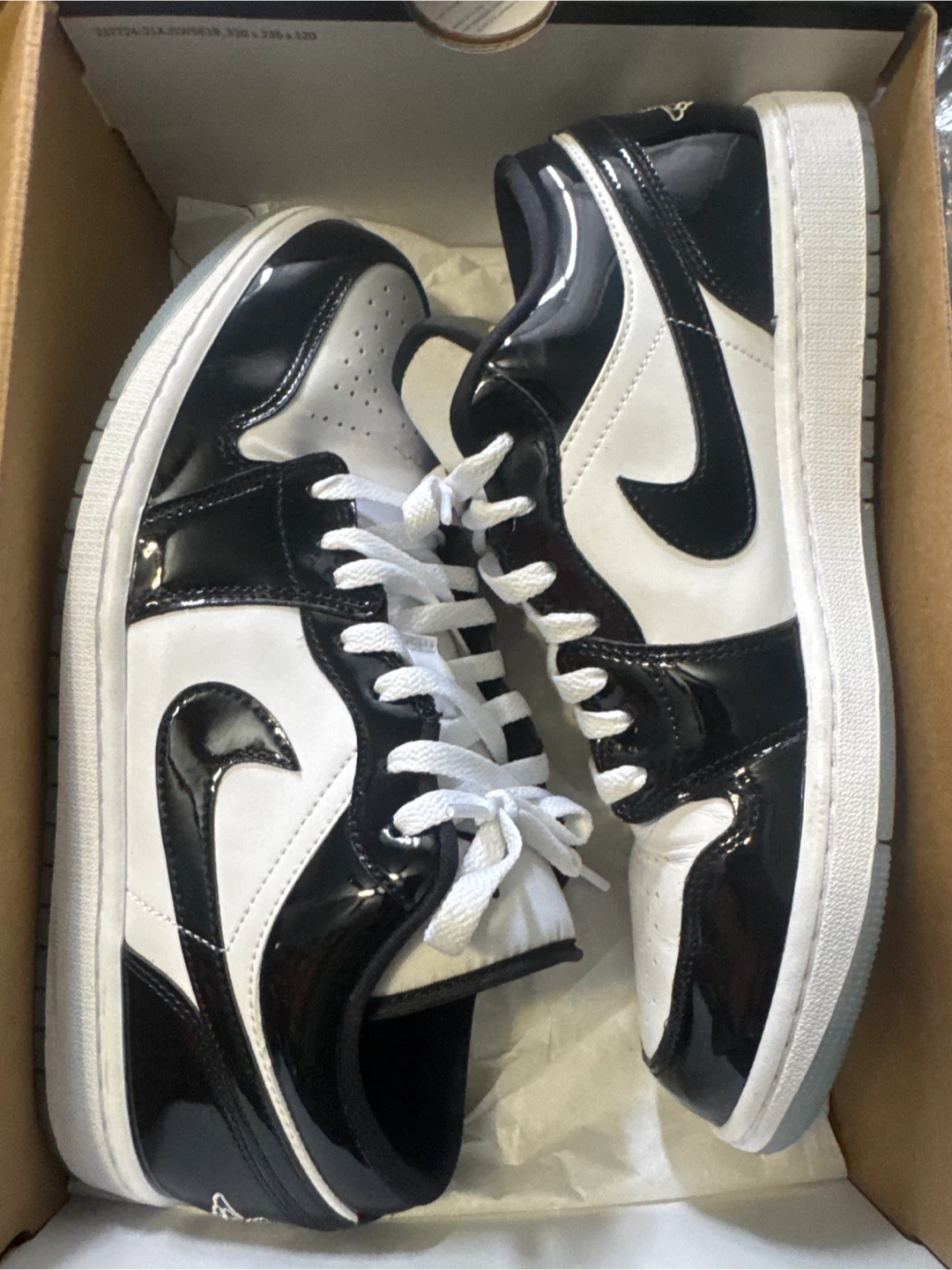 Air Jordan 1 Low SE White/Black Size 11