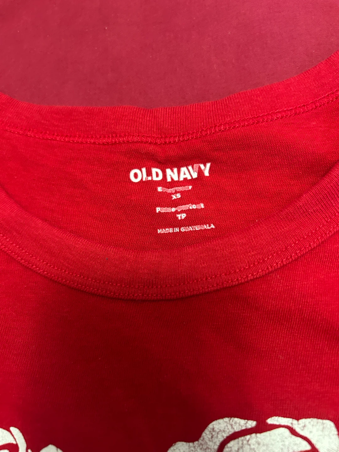Old Navy red rose heart t-shirt - photo 3