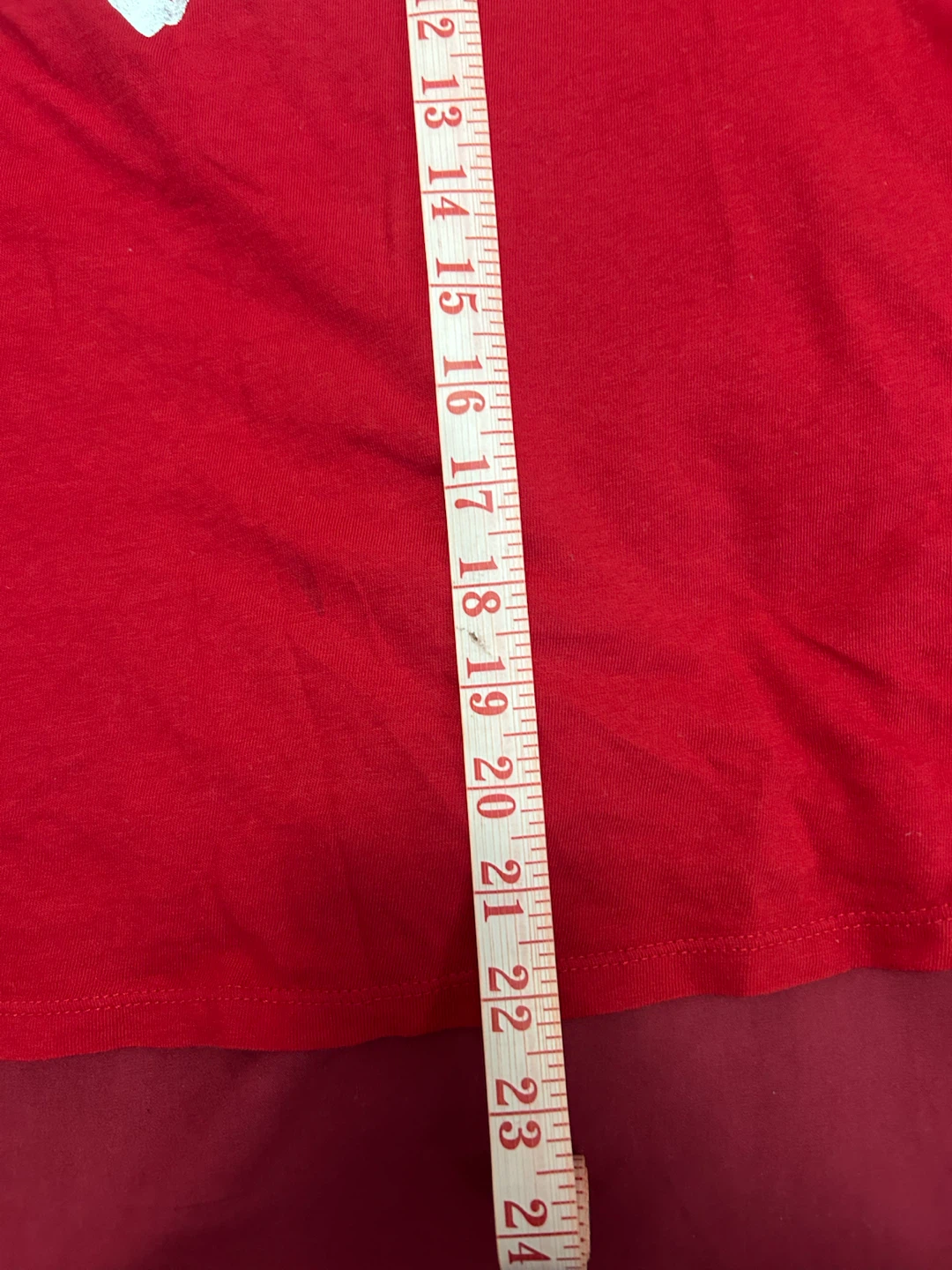 Old Navy red rose heart t-shirt - photo 5