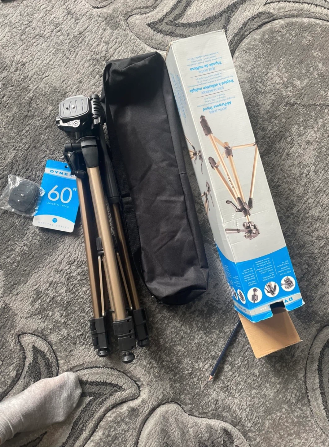 Dynex 60" Universal Tripod - photo 3