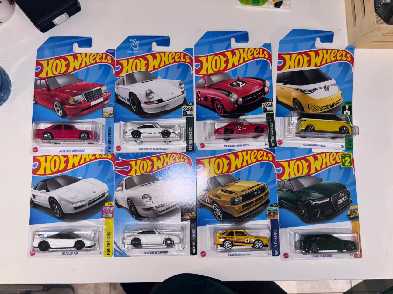 Set of 8 Hot Wheels Diecast Cars