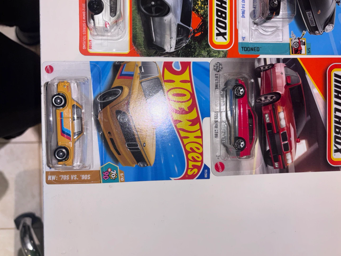 Set of 9 Hot Wheels and Matchbox Die-Cast Cars - photo 5