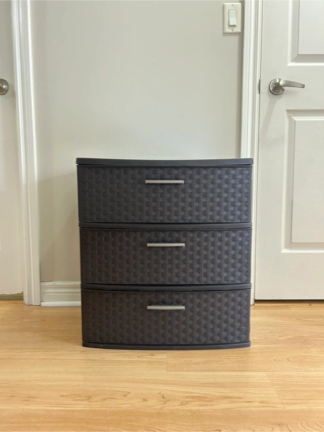 Sterilite 3-Drawer Wide Weave Tower, Brown