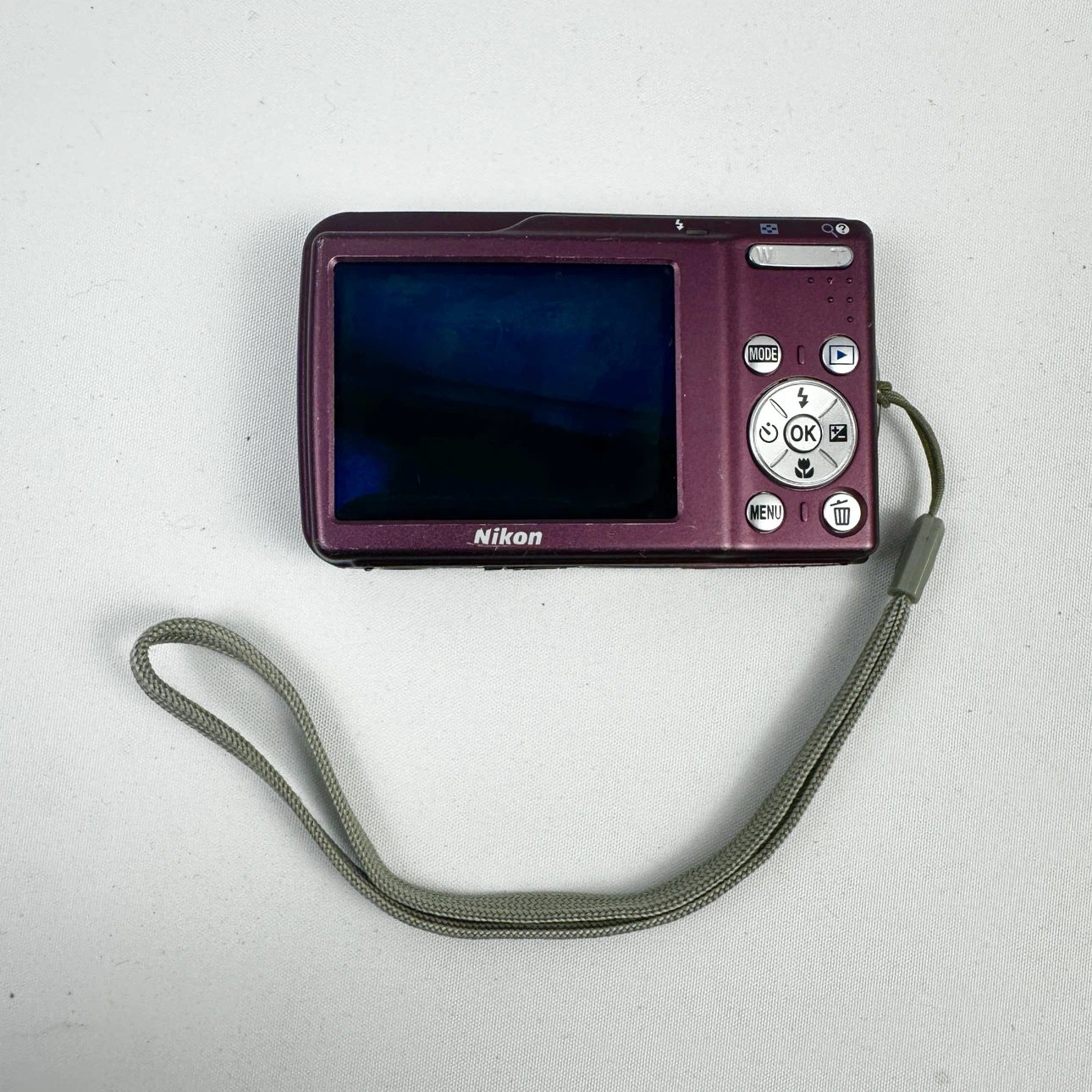 Nikon Coolpix S210 Digital Camera - photo 2
