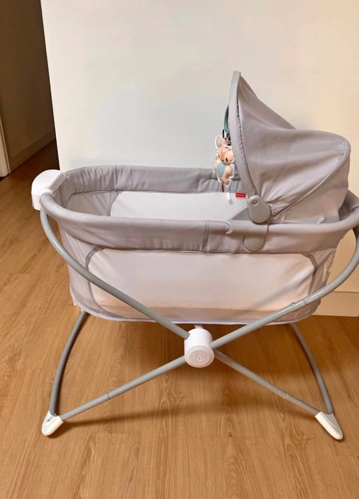 Fisher-Price Baby Bassinet with Toys - photo 3