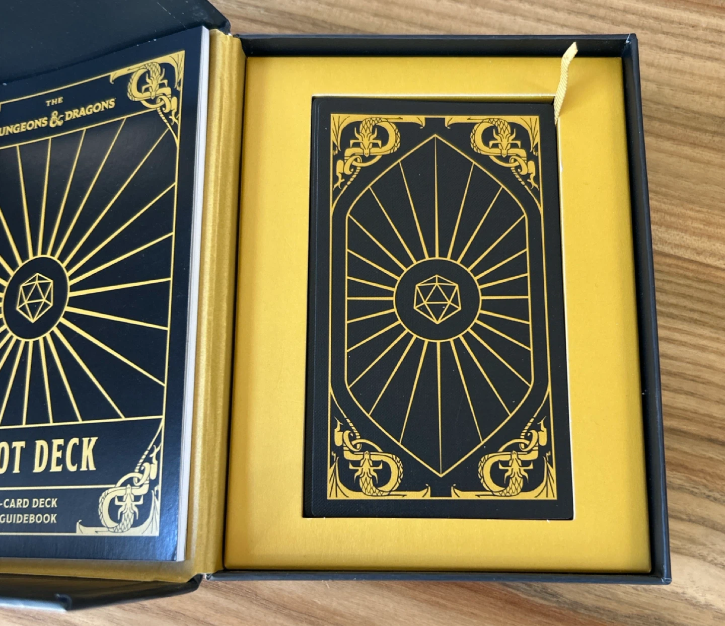 Dungeons & Dragons Tarot Deck - photo 3