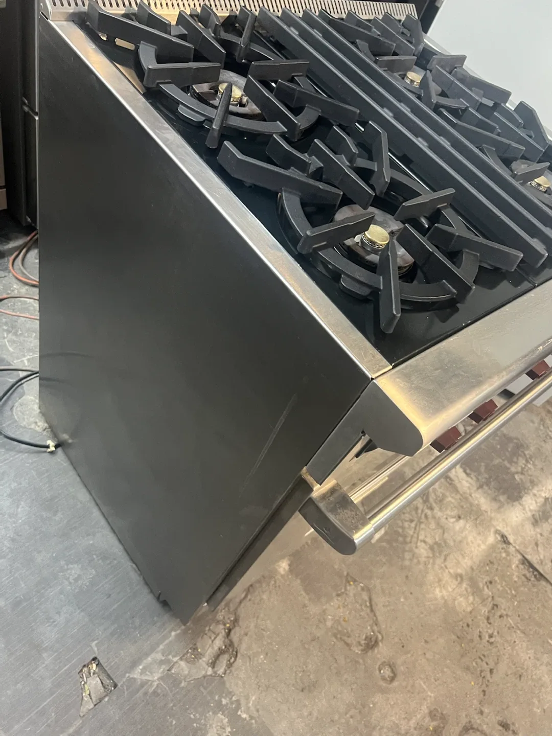Wolf Gas Range excellent condition - photo 4