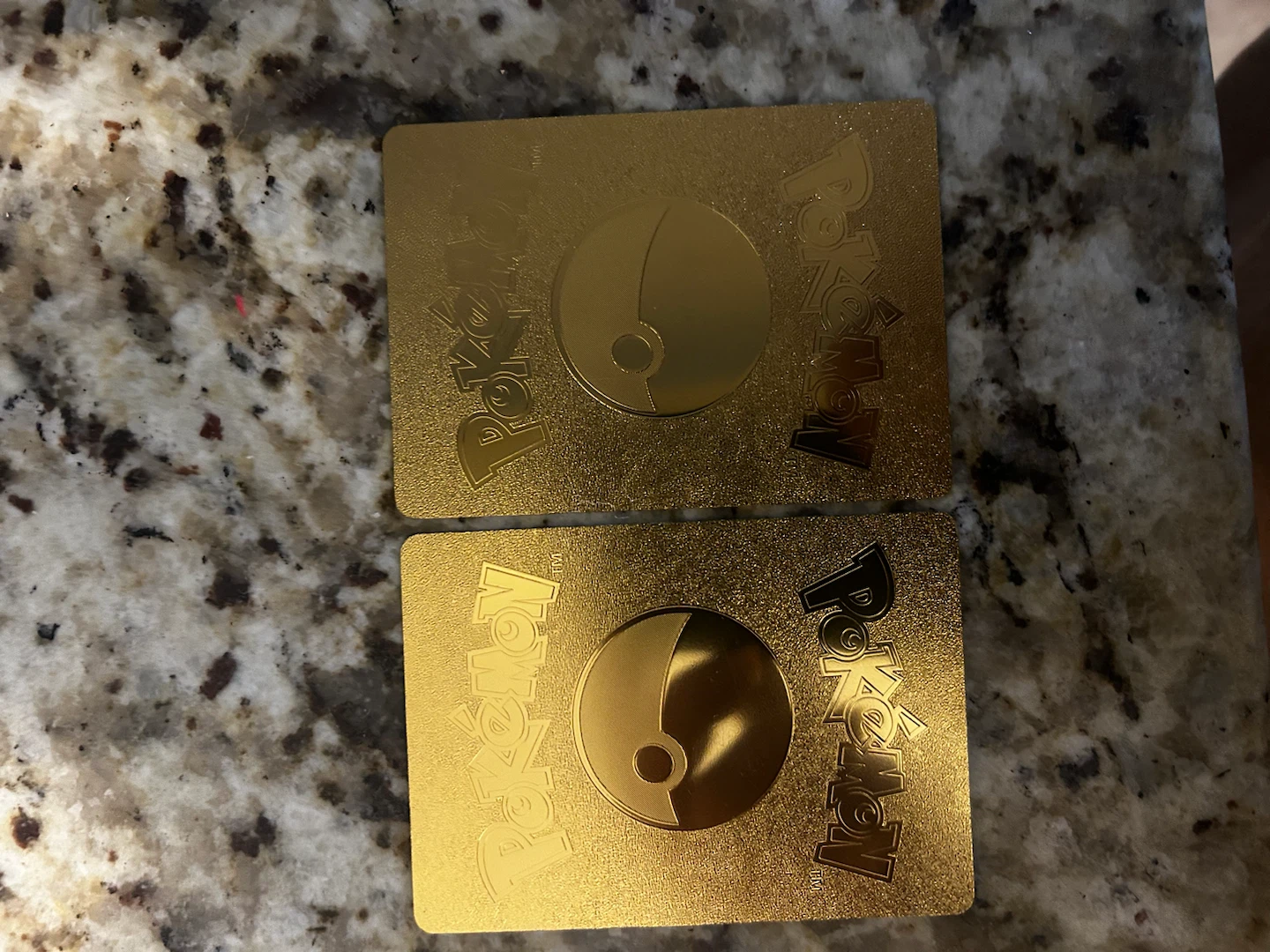 Set of 2 Gold Pokemon Charizard Cards - photo 3