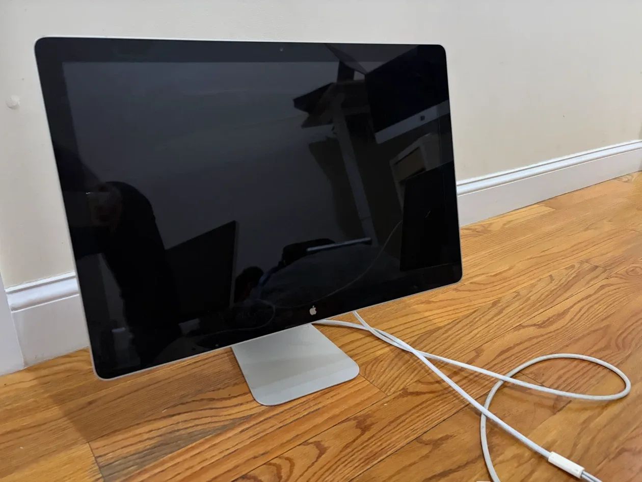 Apple Cinema Display 27-inch - photo 3