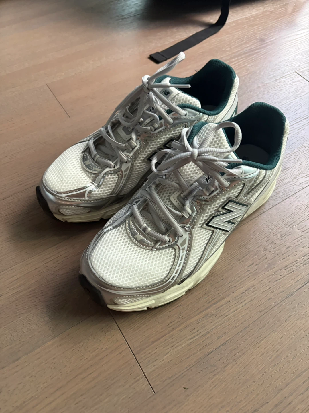 New Balance 740 Running Shoes