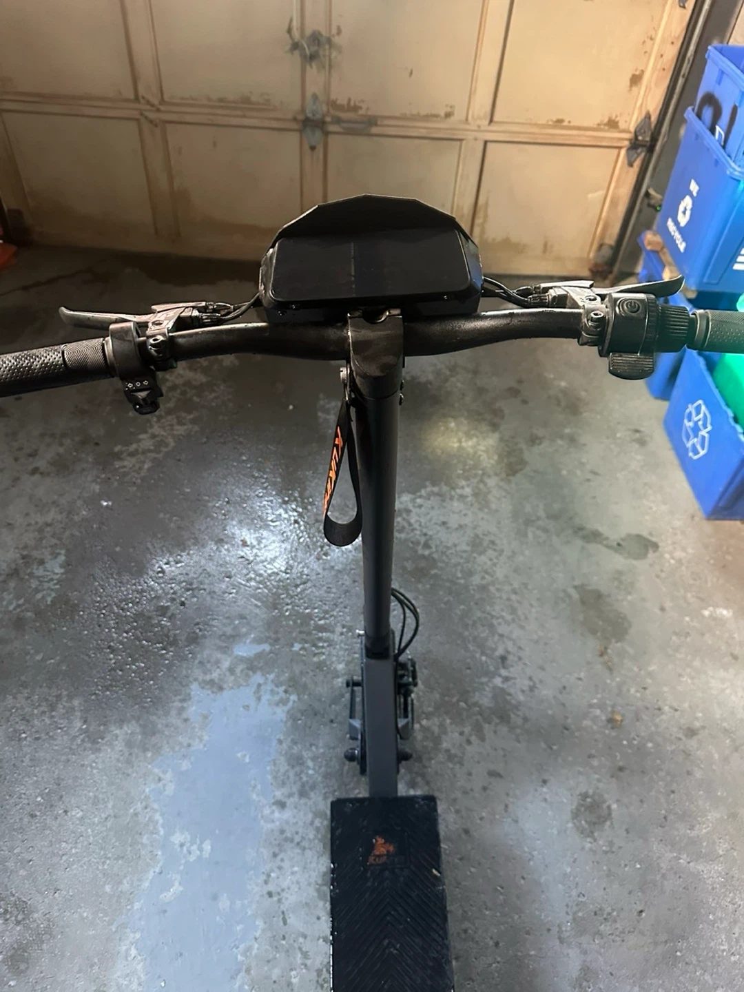 KuKirin G2 Electric Scooter +charger - photo 2