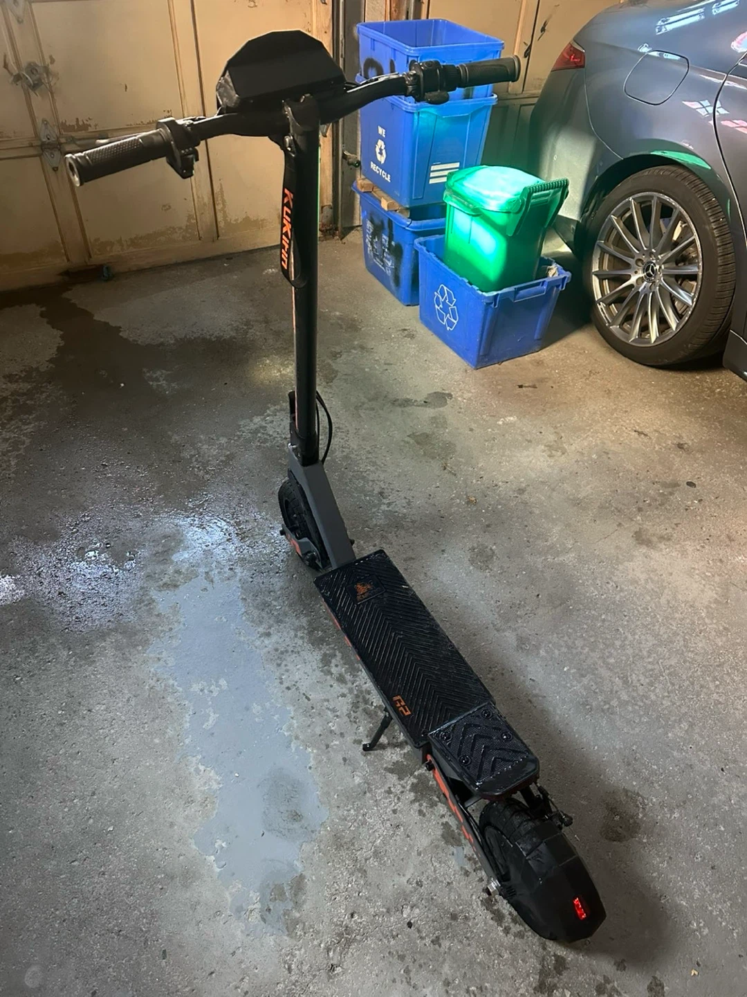 KuKirin G2 Electric Scooter +charger - photo 3