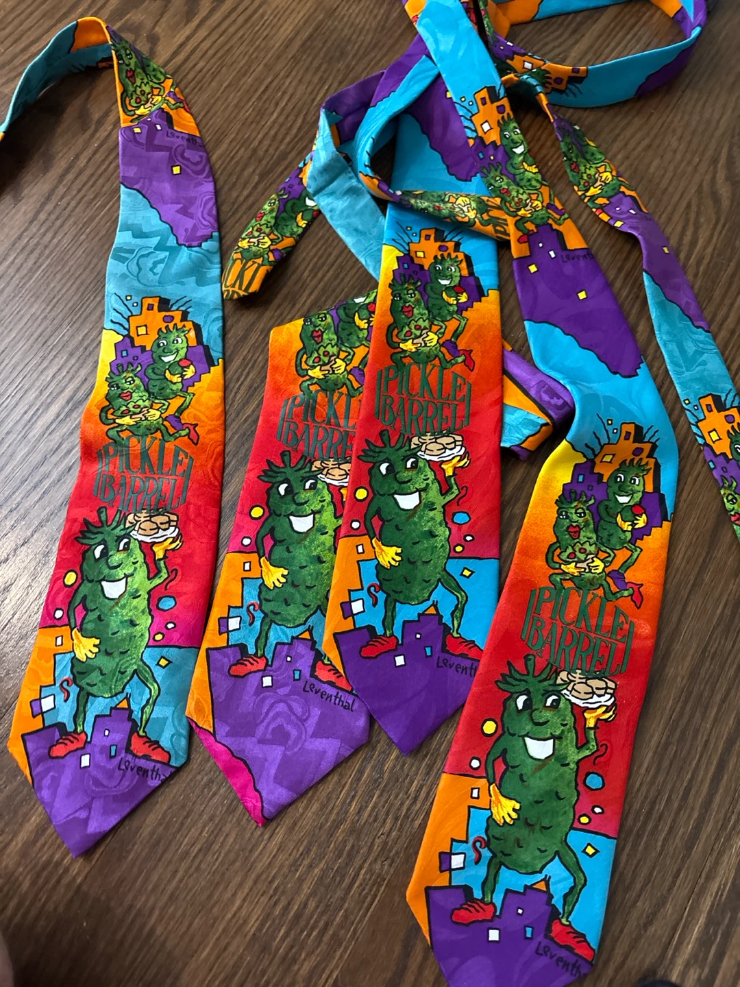 Pickle Barrel Leventhal necktie
