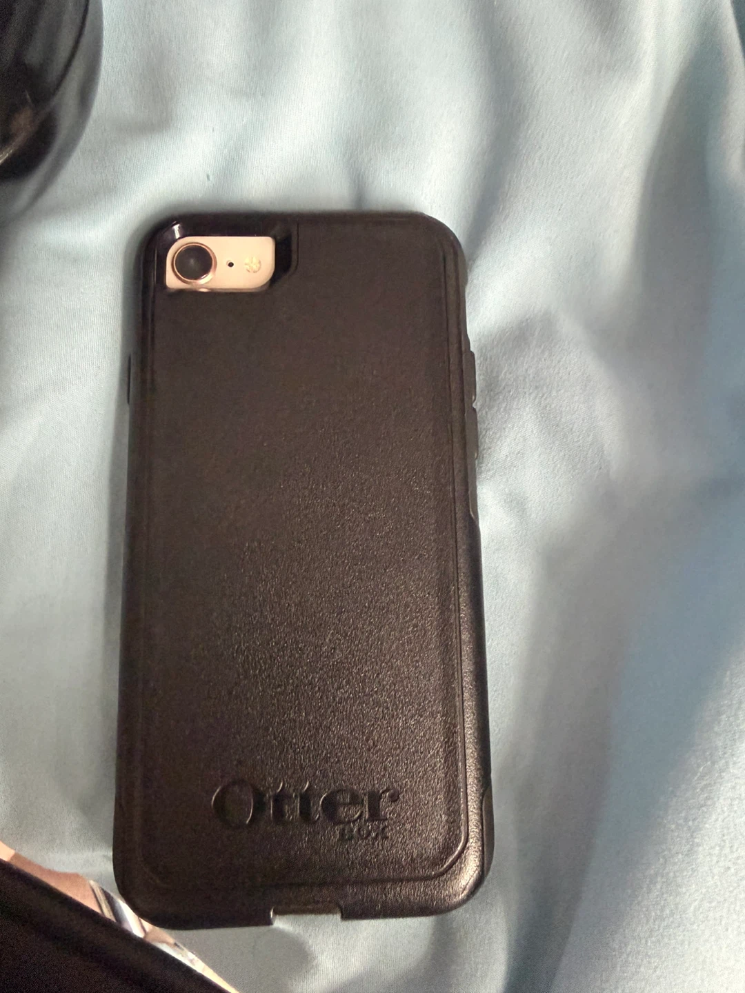 Black OtterBox Case and iPhone 7 or 8 - photo 2